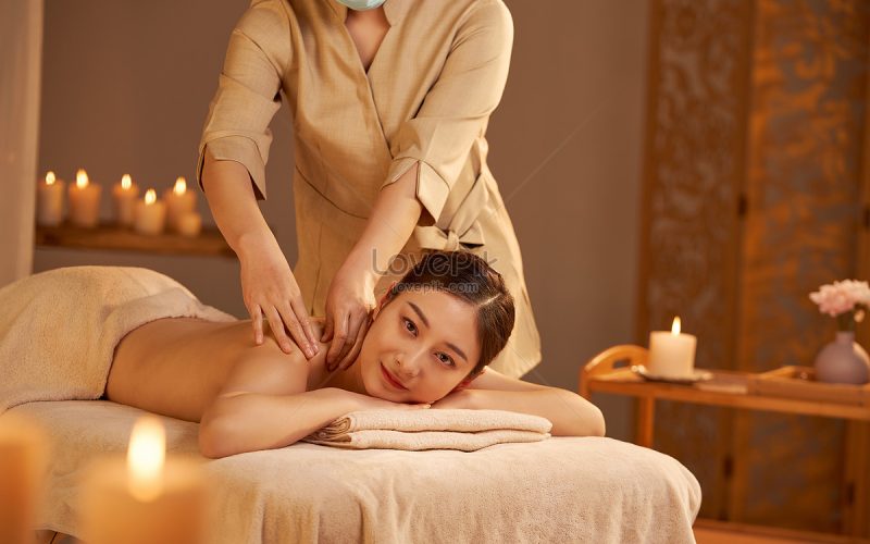 lovepik-female-spa-technician-shoulder-massage-picture_501703714.jpg